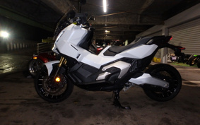 HONDA X-ADV 750 2025 RH21