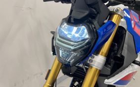 BMW F900R STANDARD 2025 0K81