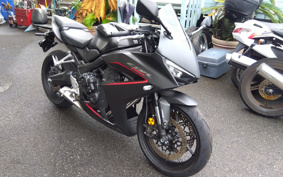 HONDA CBR650R E-CLUTCH 2025 RH17