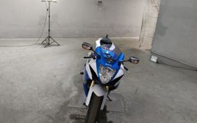 SUZUKI GSX-R750 C4111