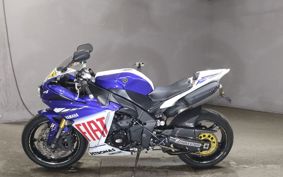 YAMAHA YZF-R1 RN23