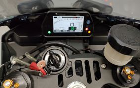 YAMAHA YZF-R1 RN39