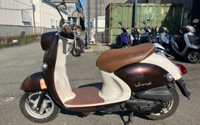 YAMAHA  VINO  DELUXE  SA37J