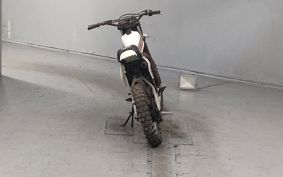 YAMAHA YZ125 4V2