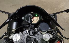 YAMAHA YZF-R1 RN23