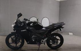 HONDA CBR125R JC50