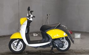 YAMAHA E- VINO  SY11J