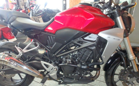 HONDA CB250R MC52