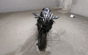 YAMAHA 6 RJ27