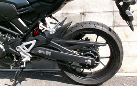 HONDA CB250R MC52