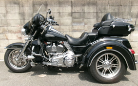 HARLEY HARLEY FLHTCU 2016 MAL