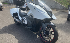 HONDA NM4 VULTUS -02 2018 RC82