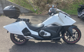 HONDA NM4 VULTUS -02 2018 RC82