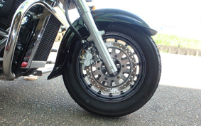 SUZUKI  INTRUDER  CLASSIC 400 YELLOW YA -STROKE W 2010 VK56A