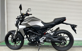 HONDA CB250R MC52