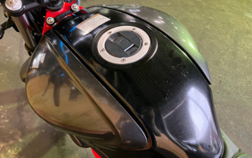 SUZUKI GLADIUS650 ABS 2014 CX112
