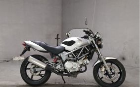 HONDA VTR 250 MC33