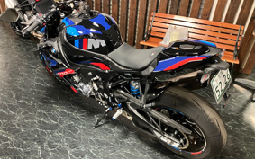 BMW M1000R 2023 0E81
