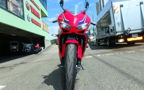 HONDA CBR600RR ABS 2025 PC40