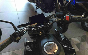 HONDA CB250R MC52