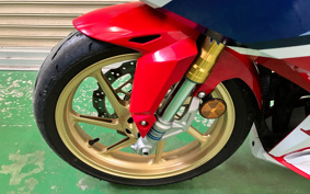 HONDA CBR250RR MC51