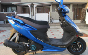 SUZUKI GSR125 UTD44