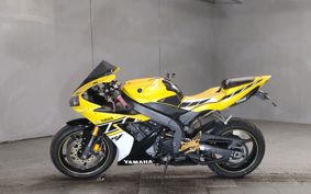 YAMAHA YZF-R1 RN15
