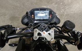 TRIUMPH  TRIUMPH  STREET  TRIPLE RS HDA614