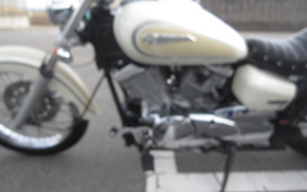 YAMAHA DRAGSTAR 250 VG02J