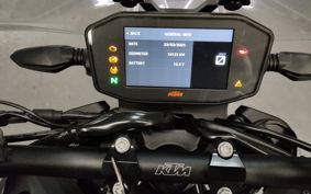 KTM 890 DUKE TU940