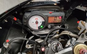SUZUKI GSX-R1000 GT75A