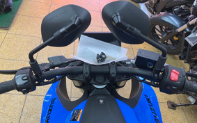 SUZUKI GSX-8S EM1AA