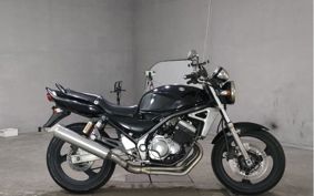SUZUKI GSX250 ZR250C