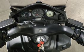 HONDA SILVERWING 400 NF01