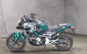 HONDA NC 700 X RC63
