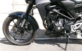 HONDA CB250R MC52