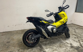 HONDA X-ADV 750 2025 RH21