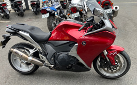 HONDA VFR1200F 2011 SC63