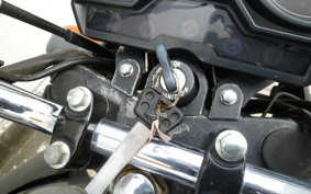 YAMAHA YBR125 RE05