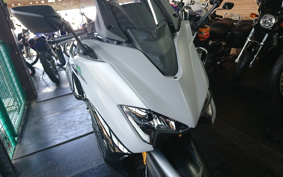 YAMAHA T-MAX 560 ABS 2020 SJ19J
