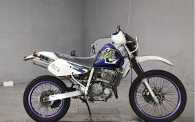 SUZUKI DJEBEL250XC SJ45A