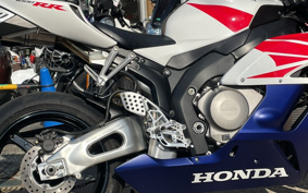 HONDA CBR1000RR 2005 SC57
