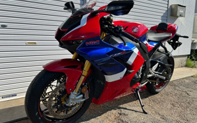 HONDA CBR1000RR-R FB SP 2020 SC82