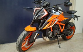 KTM 1290 S-DUKE R EVO V3940