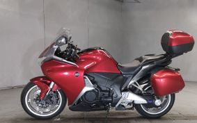 HONDA VFR1200F DCT SC63
